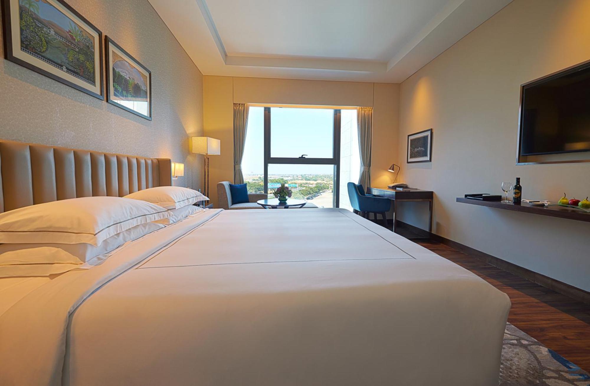 타지 방갈로르 Devanahalli 외부 사진 Deluxe Room