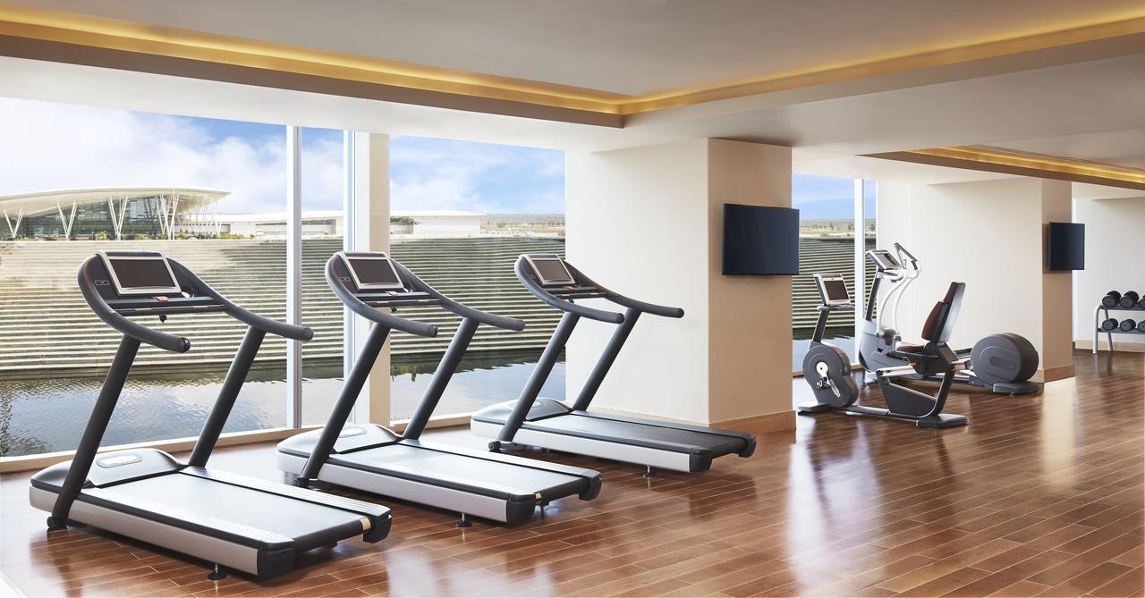 타지 방갈로르 Devanahalli 외부 사진 The gym at the hotel